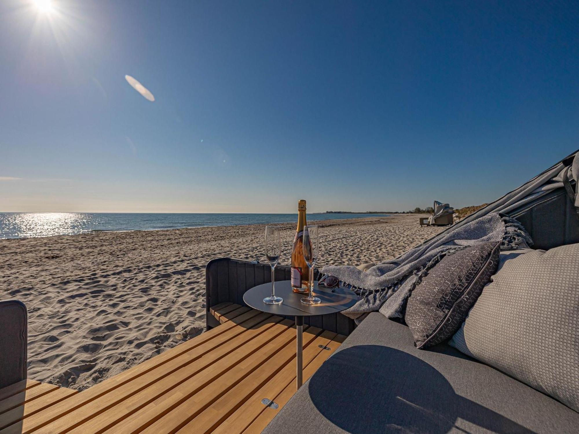 Strand Lounge Kronsgaard Buitenkant foto